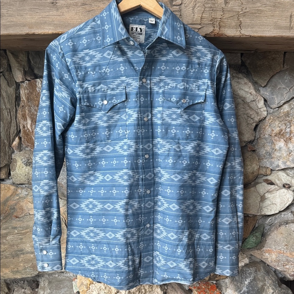 Ely Cattleman Blue Aztec Patterned Teen Snap Down Shirt NWOT Boys Large